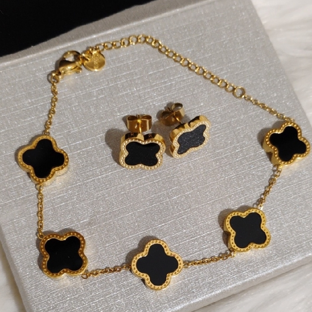 SALE!New 18kt Gold Plated Gold/Black 4 Leaf Clover Necklace Bracelet Earring Set - Picture 3 of 15